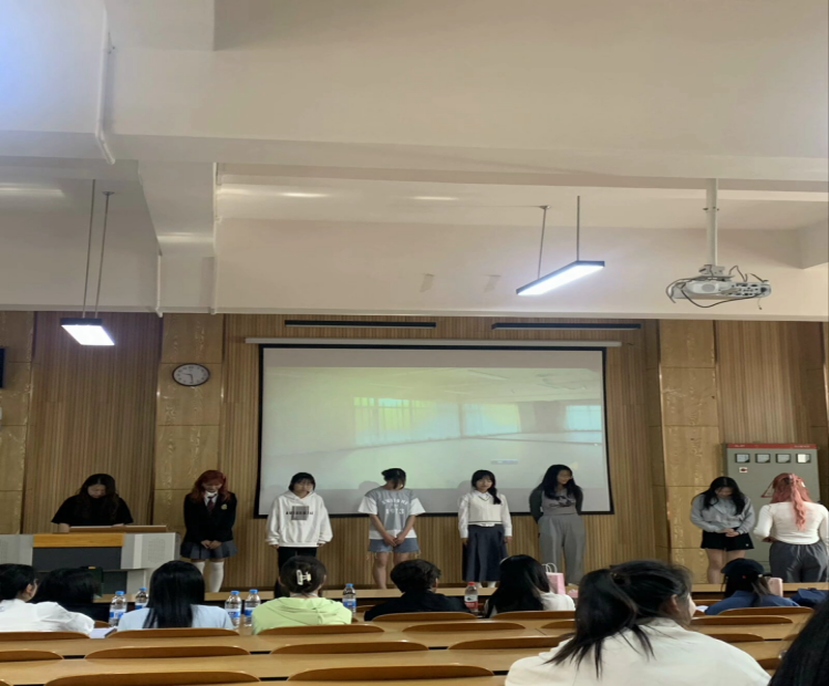 心沐阳光，向阳而生