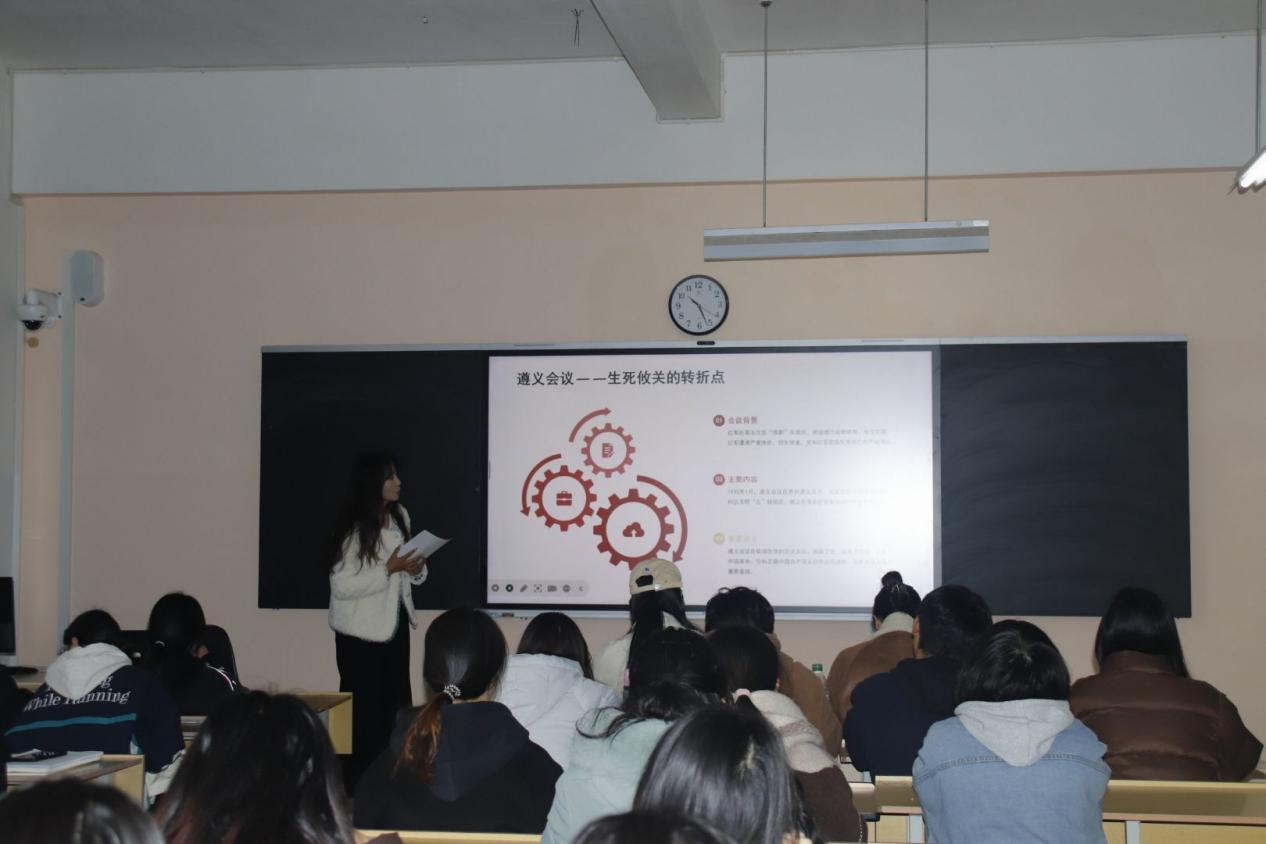 青春铸魂践使命，团课领航启新程