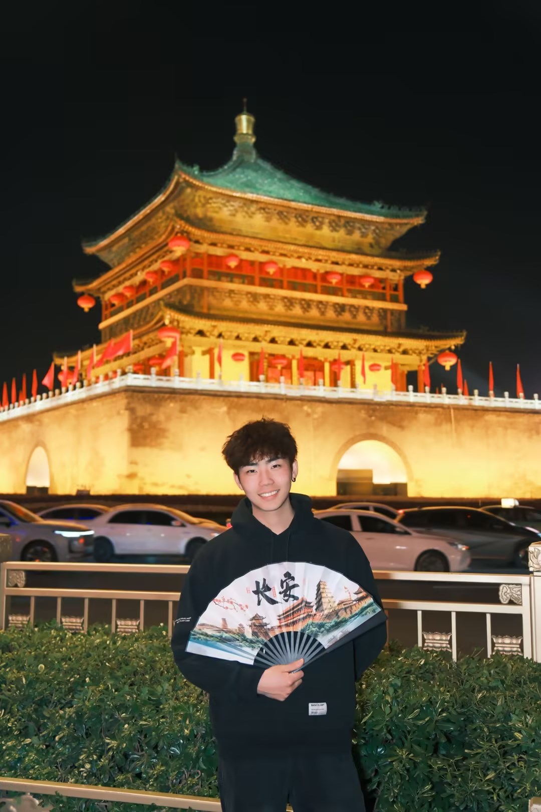 随冠豪丨“语链世界、逐梦前行” —外国语言与国际传播学院2022级法语专业优秀毕业生